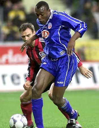 员眼中的比 员眼中的比